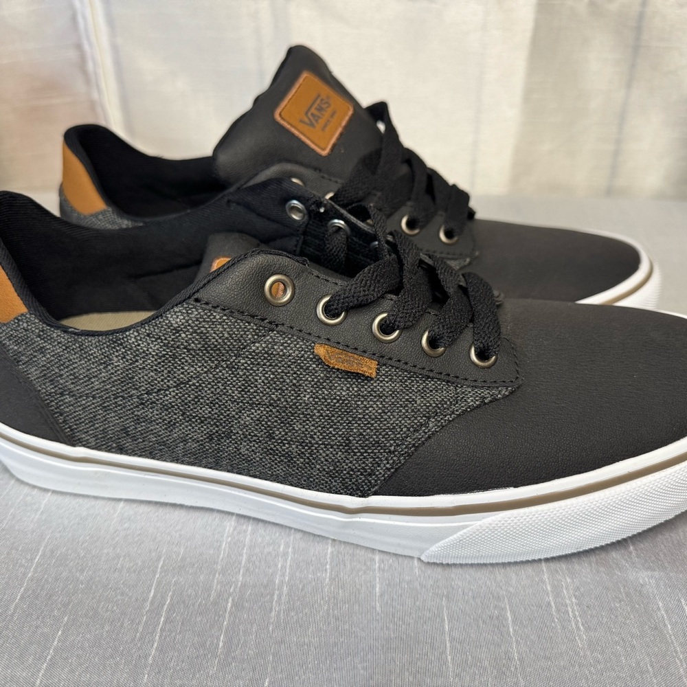 Vans Black and Gray Low-Top Sneakers with White Sole - Picture 6 of 11